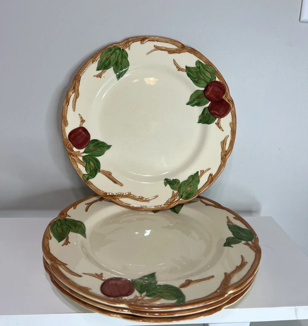 Franciscan Apple Dinner Plates Set of 4 USA Earthenware 10 1/2